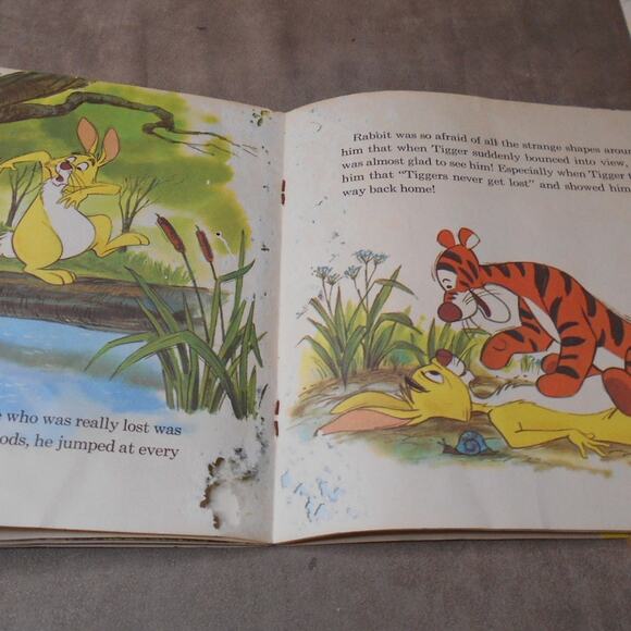 Disneyland Record & Book Lot: It's A Small World and Winnie the Pooh - Picture 13 of 16